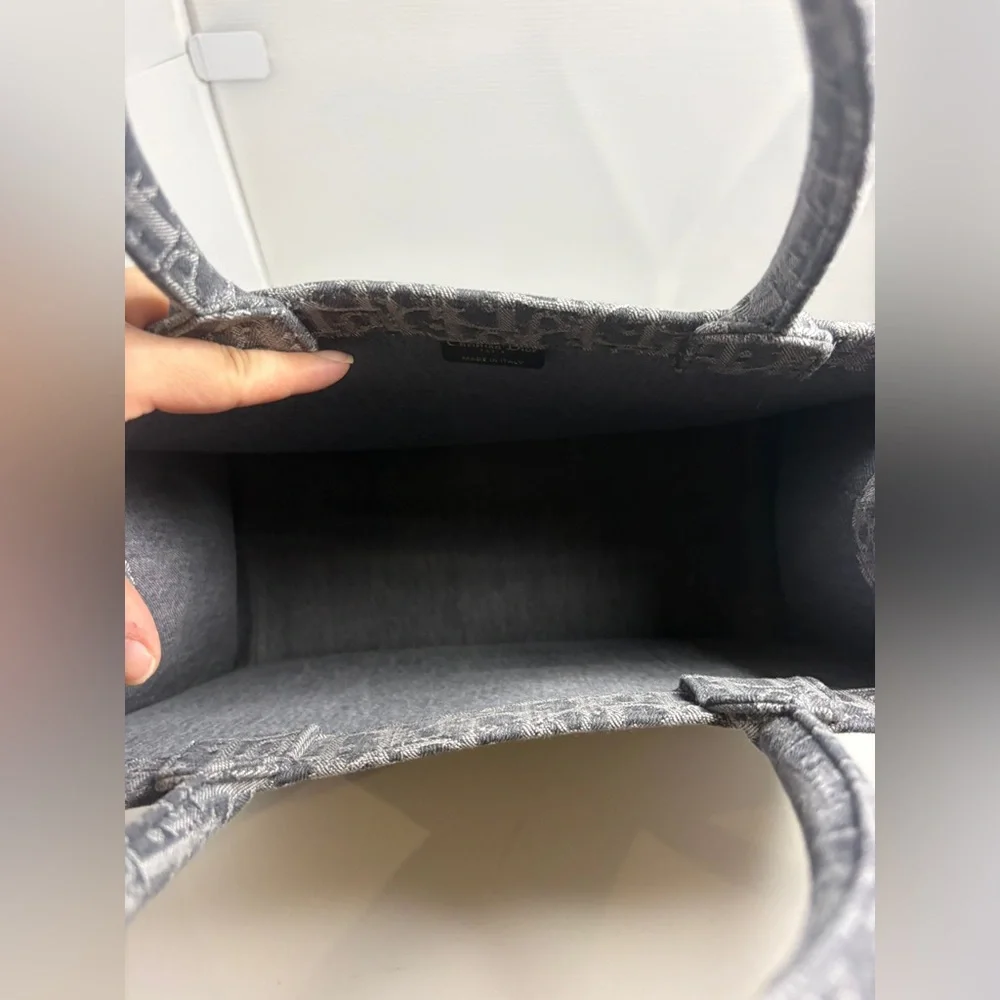 Christian Dior Medium Gray Oblique Book Tote - Picture 2 of 10